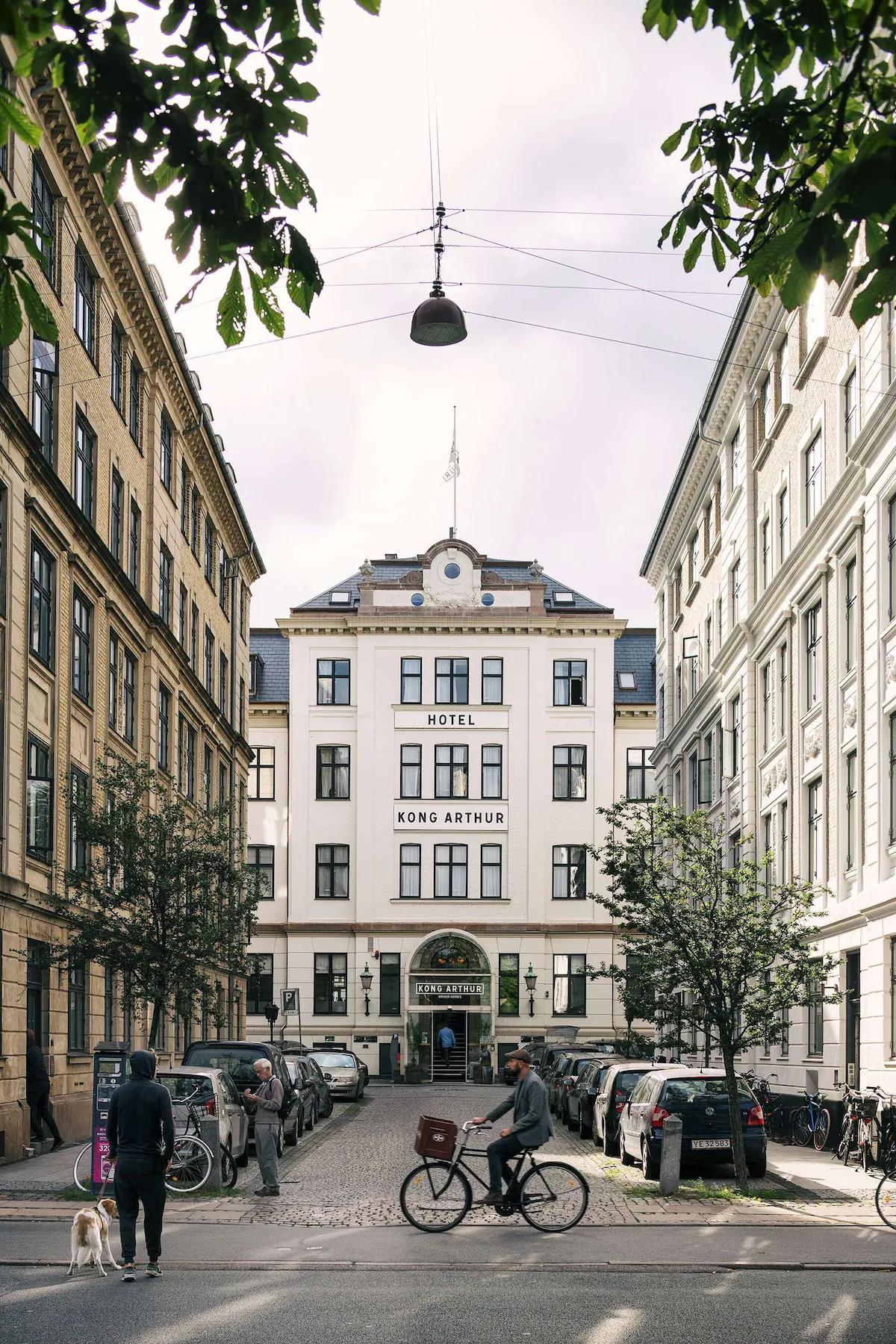 Hvor bør man bo i København? De 5 beste områdene & hotellene 8 Hotel Kong Arthur i en rolig gate i København