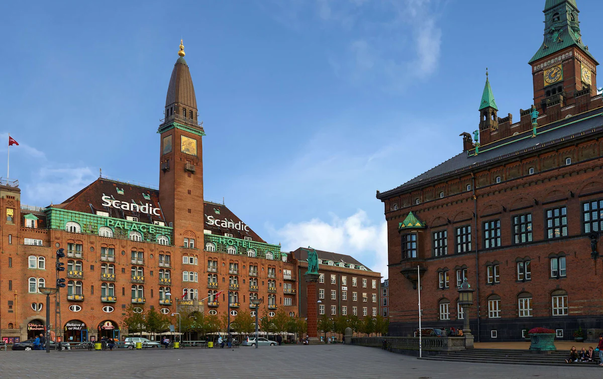 Hvor bør man bo i København? De 5 beste områdene & hotellene 10 Scandic Palace ved Rådhuspladsen i København