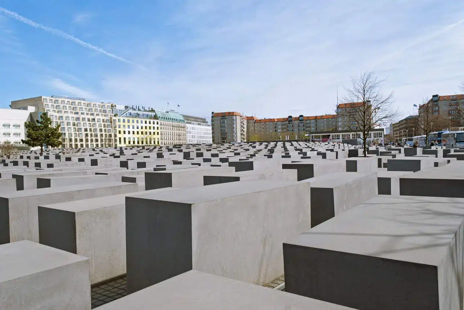 Severdigheter i Berlin - de 27 beste tingene å se og gjøre 16 Betongsteler ved Holocaust-minnesmerket i Berlin