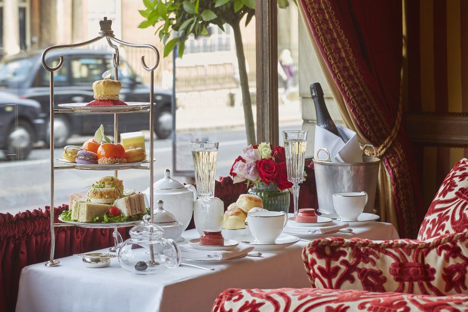 Afternoon tea på The Rubens i London