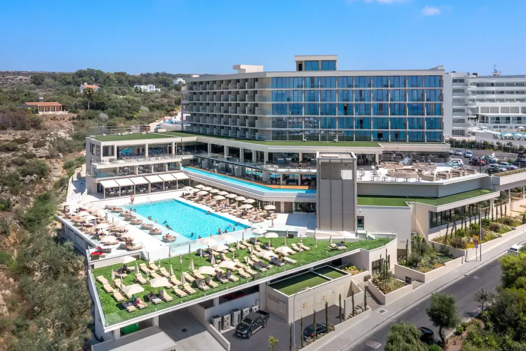 Amarande Hotel med bassengområde i Ayia Napa