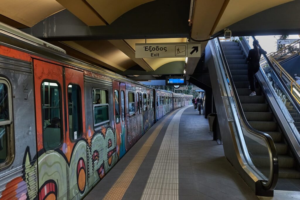 Severdigheter i Athen: de 20 beste tingene å se og gjøre 20 Athen metro