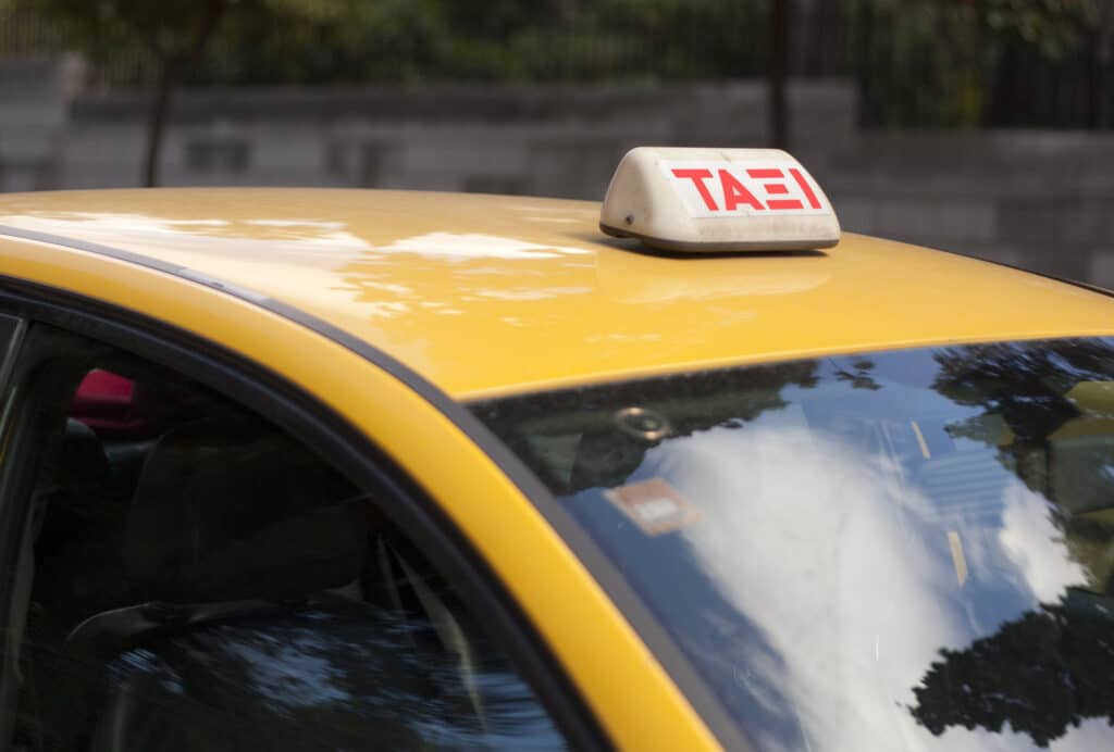 Fra Athen lufthavn til sentrum - stor guide til transport 5 Athen taxi