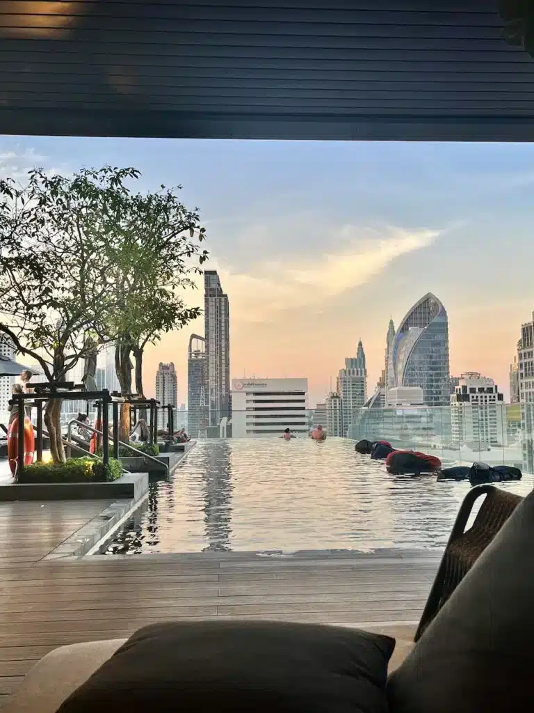 Bangkok-hotell med basseng på taket