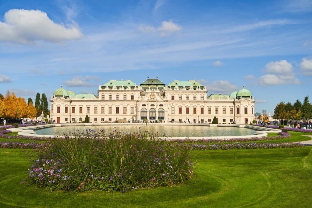 Severdigheter i Wien: 20 ting å se og gjøre 7 Belvedere-palasset i Wien