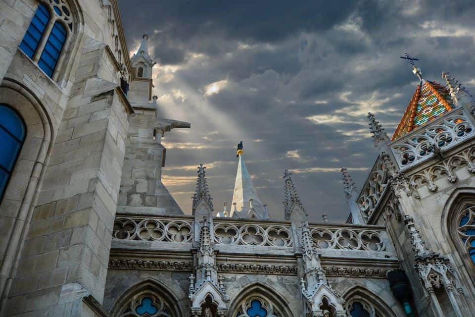 Severdigheter i Budapest: de 20 beste tingene å se og gjøre 5 Budapest kirke