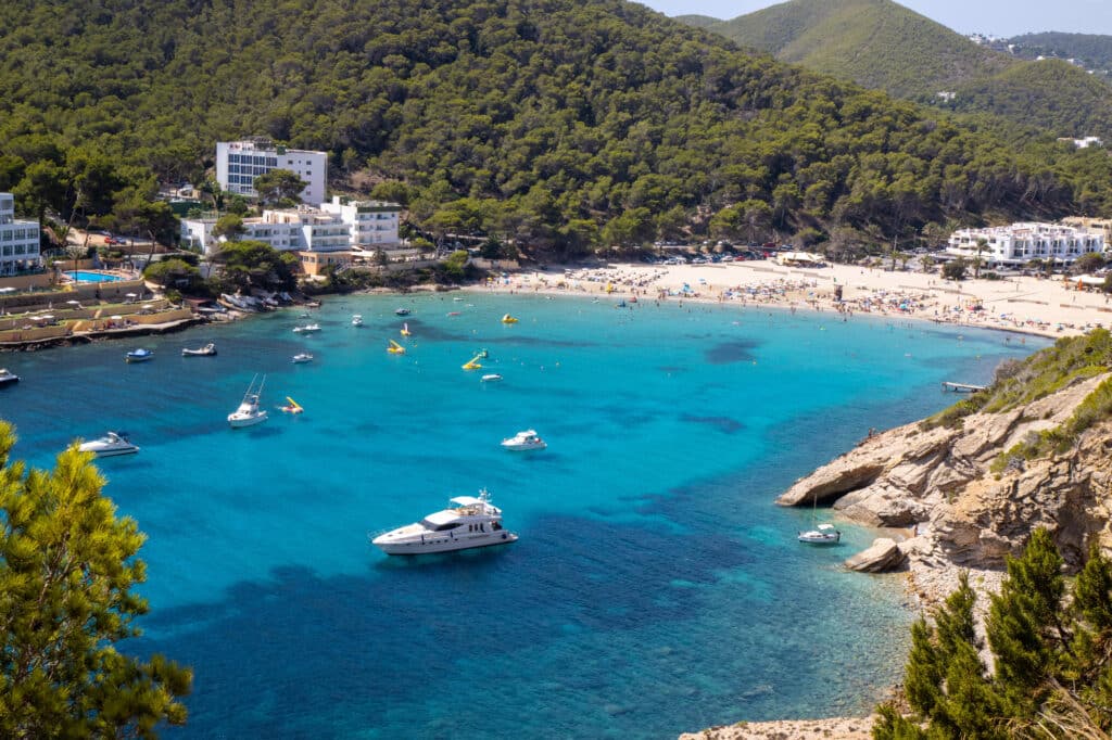 Cala Llonga ibiza