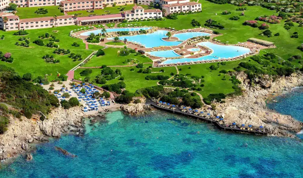 Hvor bør man bo på Sardinia? De 8 beste områdene og gode hoteller 36 Colonna resort sardinia