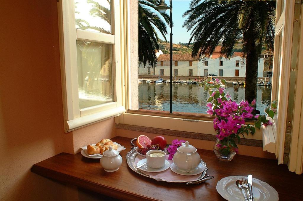 Hvor bør man bo på Sardinia? De 8 beste områdene og gode hoteller 57 Corte Fiorita Albergo Diffuso rom med utsikt