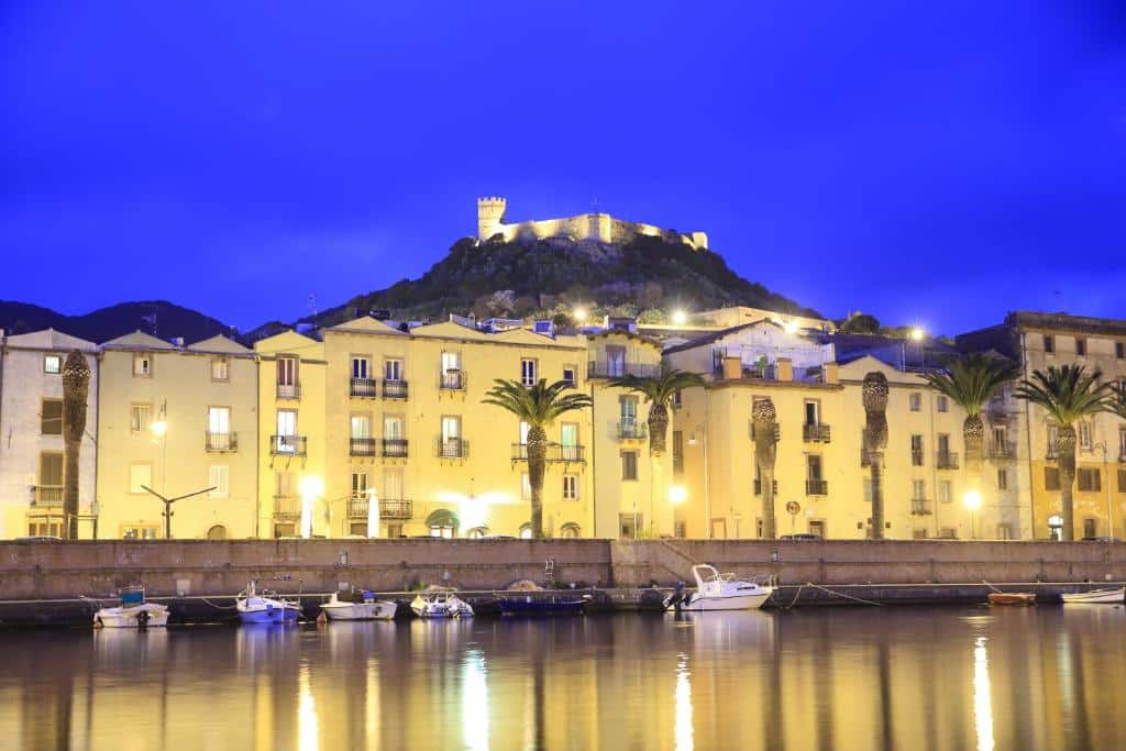 Hvor bør man bo på Sardinia? De 8 beste områdene og gode hoteller 56 Corte Fiorita Albergo Diffuso