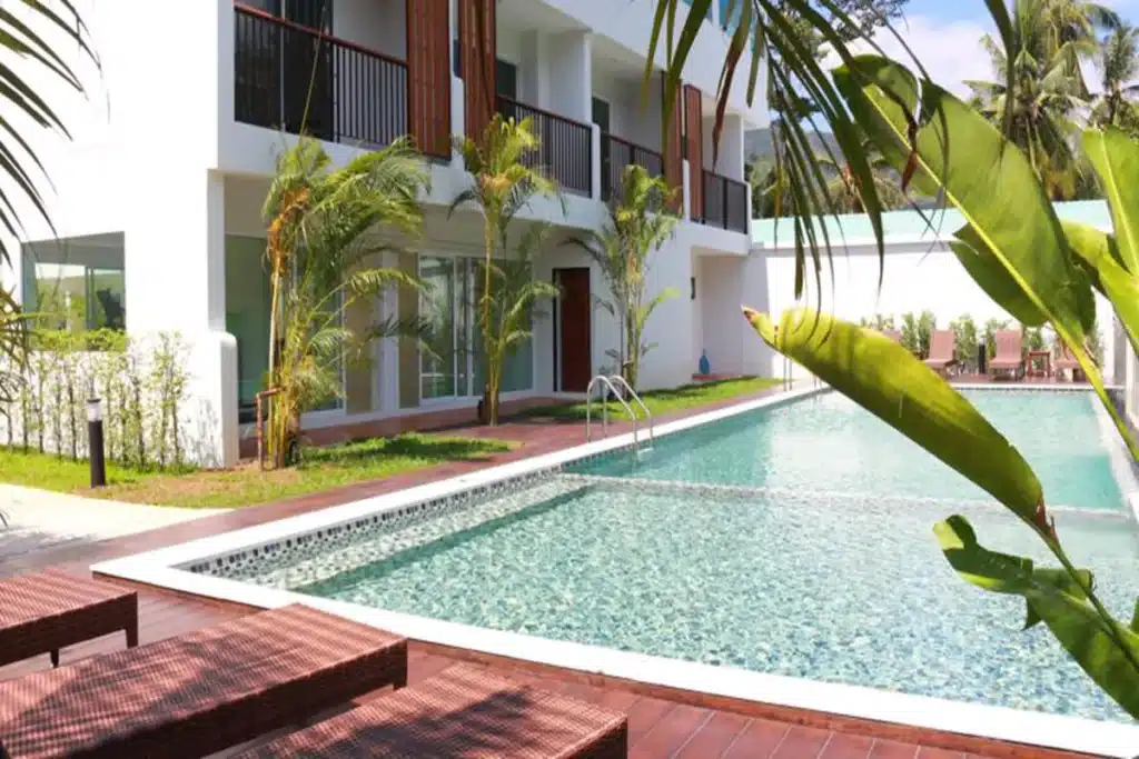 Crystal Lamai Hotel basseng