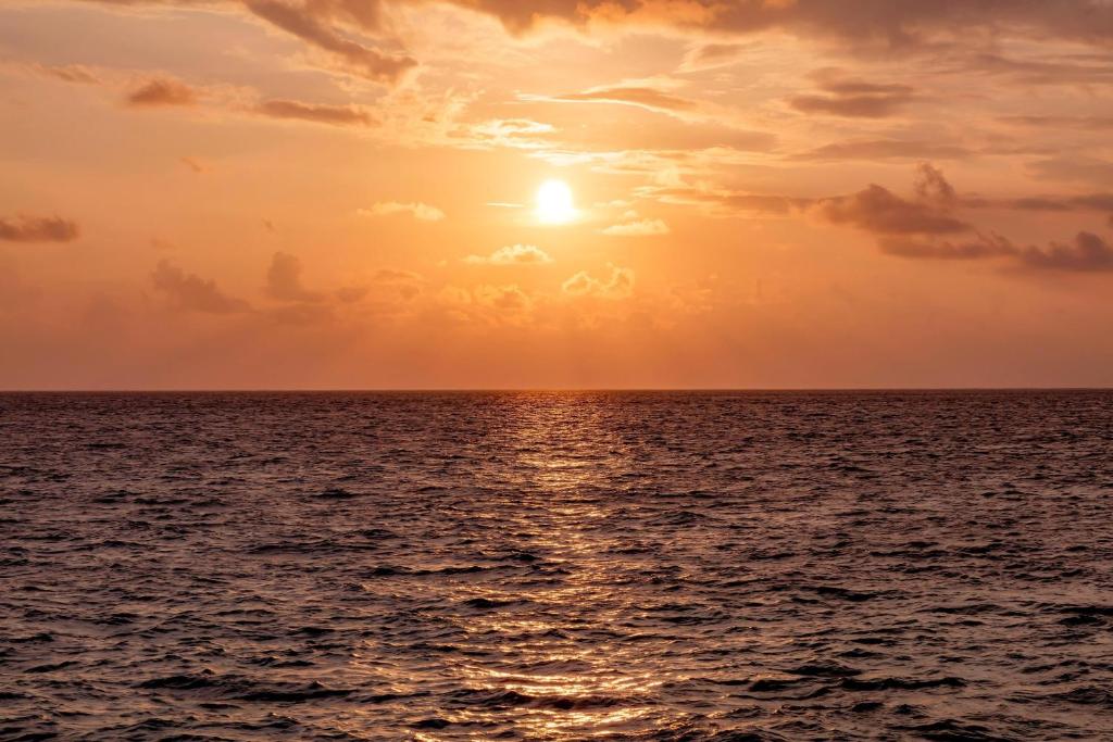Dhaalu Atoll solnedgang