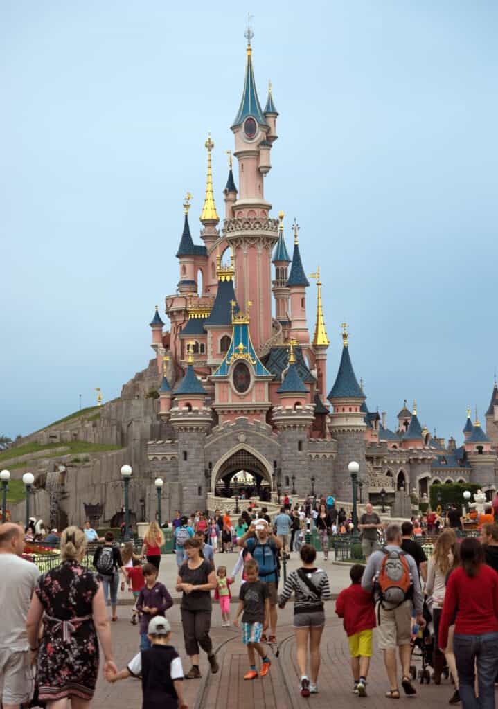 Disneyland Paris: billetter, hoteller og tips 3 Disneyland paris attraksjon
