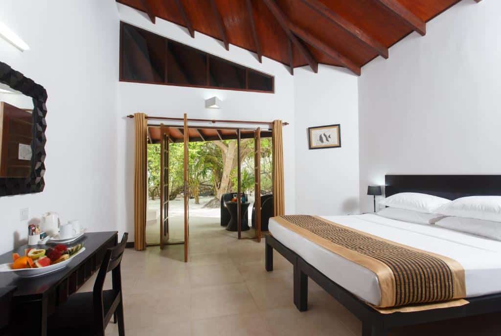 Embudu Village Resort