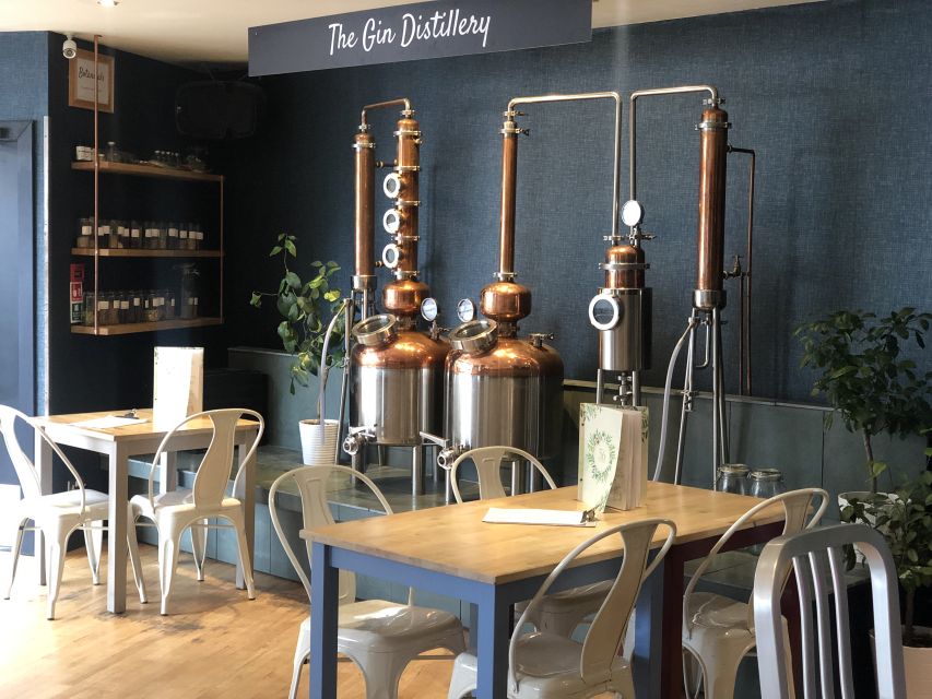 Severdigheter i Edinburgh: de 16 beste tingene å se og gjøre 13 Ginsmaking i Edinburgh
