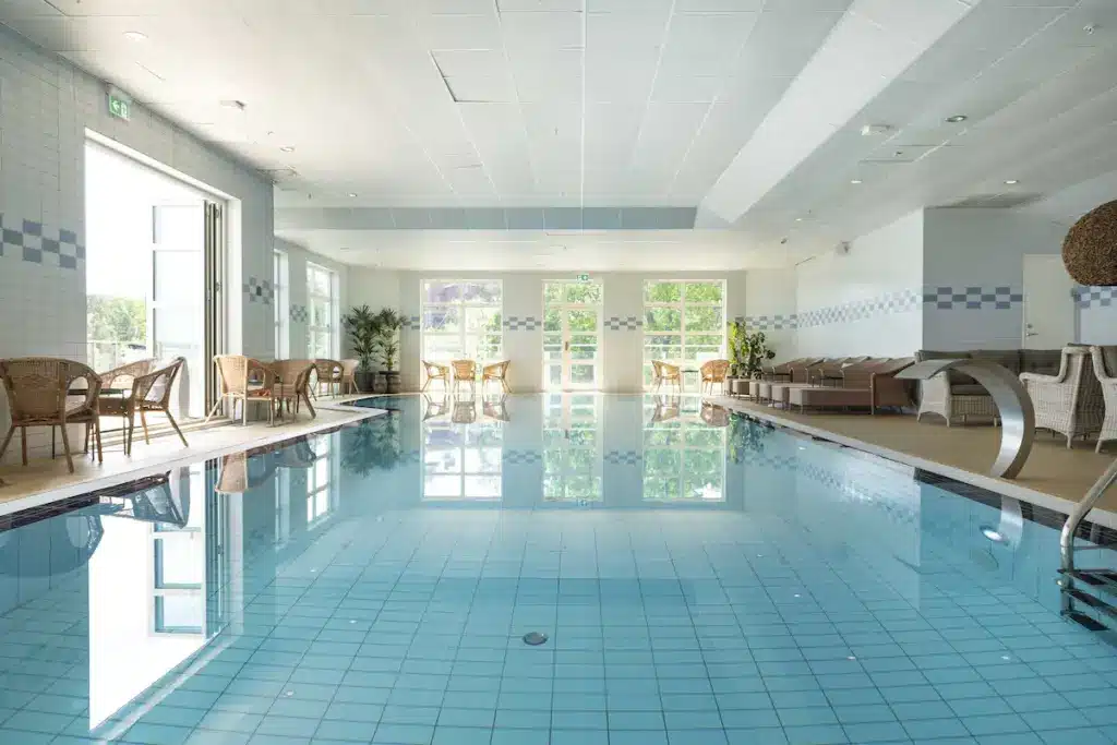 Grand Hotel Saltsjöbaden innendørsbasseng