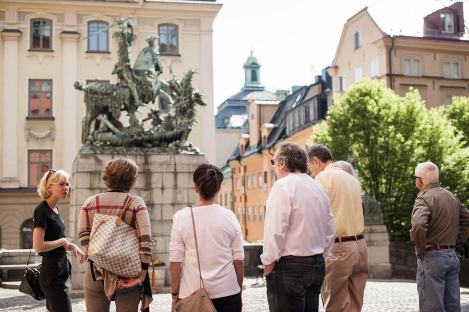 Severdigheter i Stockholm: de 20 beste tingene å se og gjøre 3 Guidet byvandring i gamlebyen i Stockholm