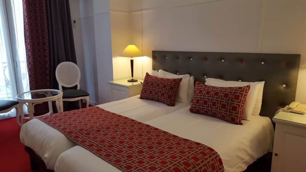 Hvor bør man bo i Nice? De 4 beste områdene og gode hoteller 16 Hotel Boreal, rimelig hotell i sentrum