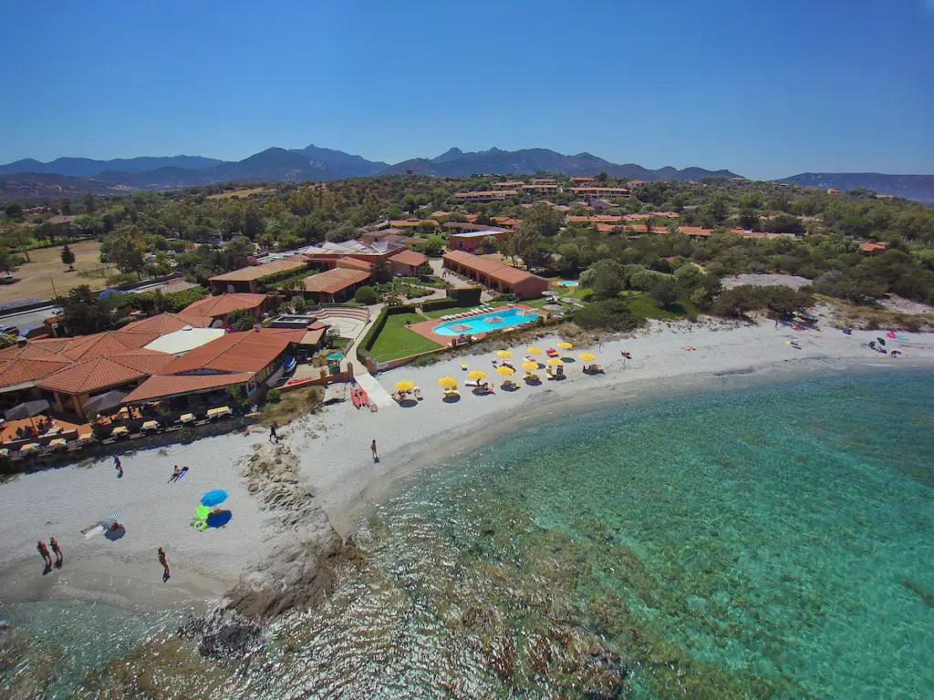 Hvor bør man bo på Sardinia? De 8 beste områdene og gode hoteller 66 Hotel L'Esagono San teodoro sardinia