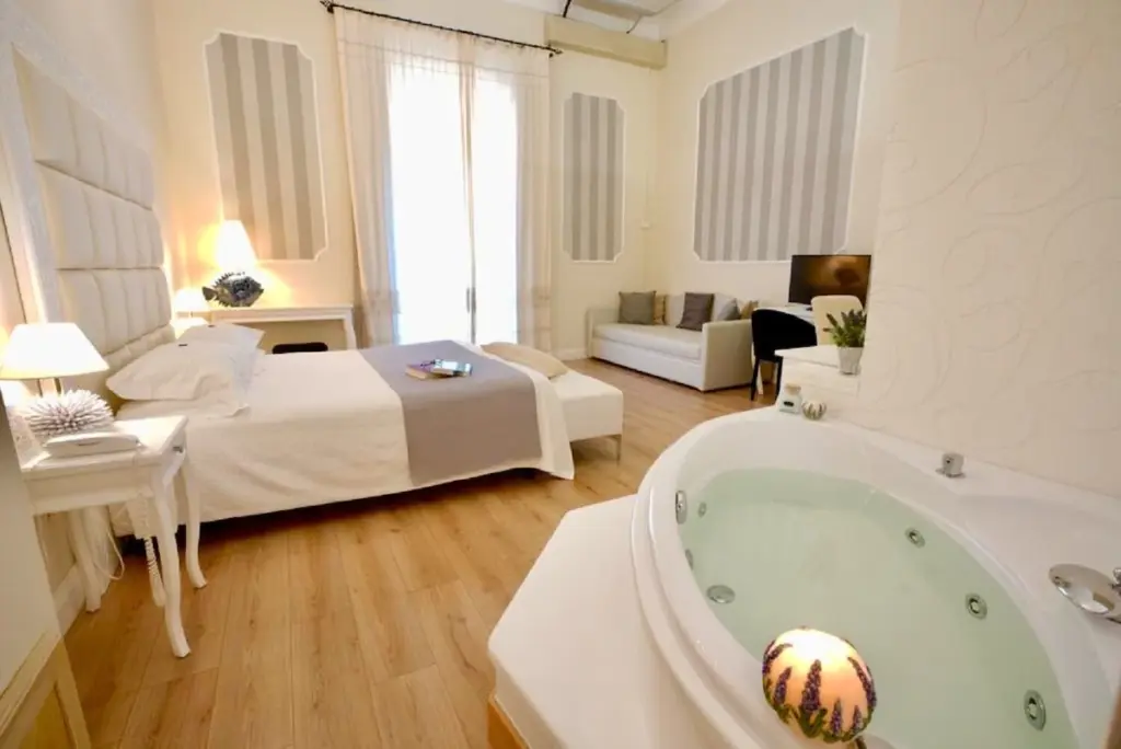 Hvor bør man bo på Sardinia? De 8 beste områdene og gode hoteller 59 Hotel Palazzo Pischedda, rom med spa