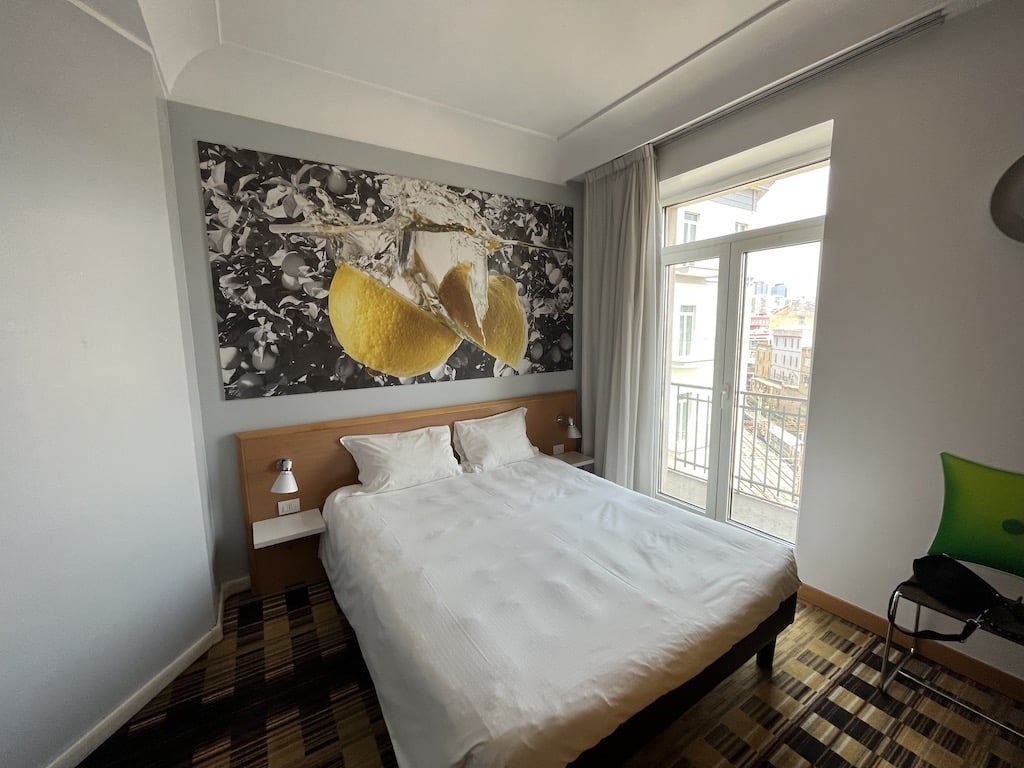 Ibis napoli garibaldi