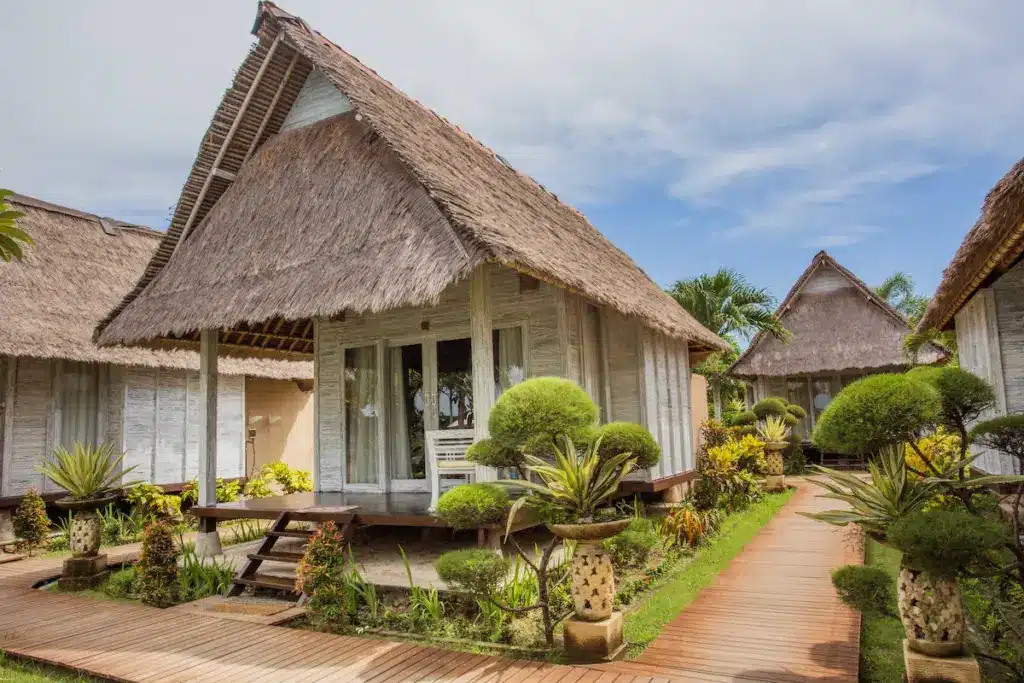 Lembongan Bay Shore Huts