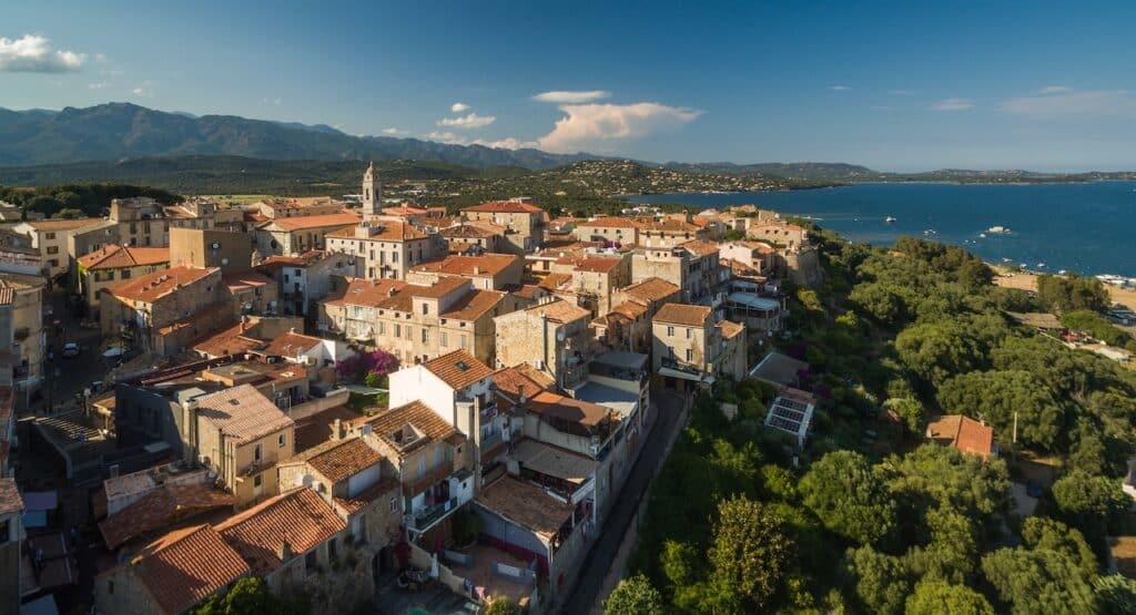 Severdigheter på Korsika: de 15 beste tingene å se og gjøre 8 Old Town i Porto-Vecchio