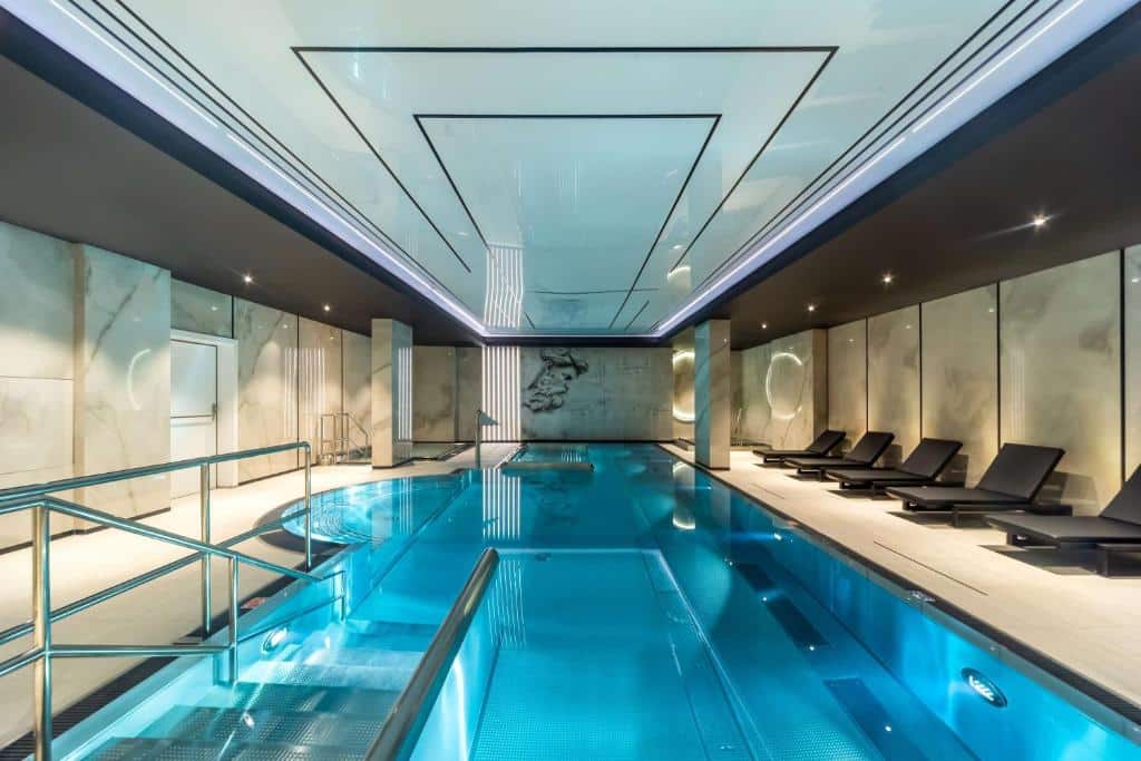 Hvor bør man bo i Gdansk? De 2 beste områdene og gode hoteller 5 Radisson RED, hotell med basseng i Gdansk