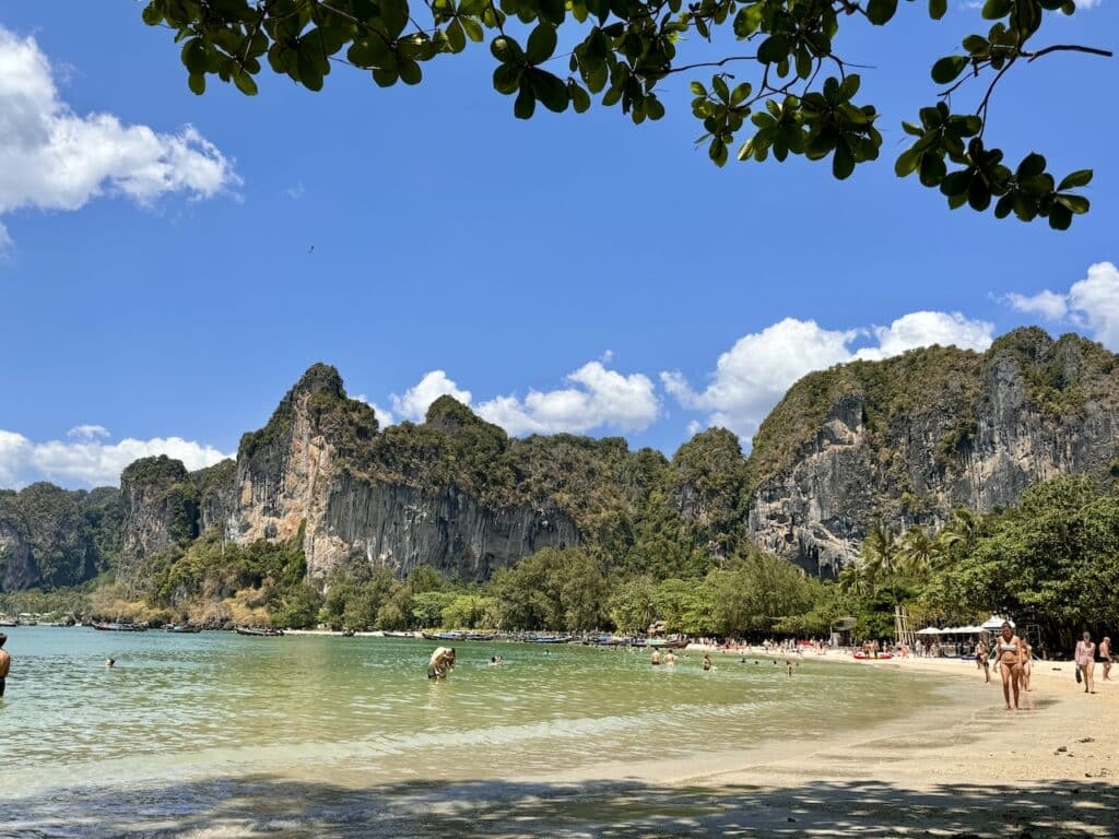 Hvor bør man bo i Thailand? De 12 beste områdene og gode hoteller 9 Railay i Thailand