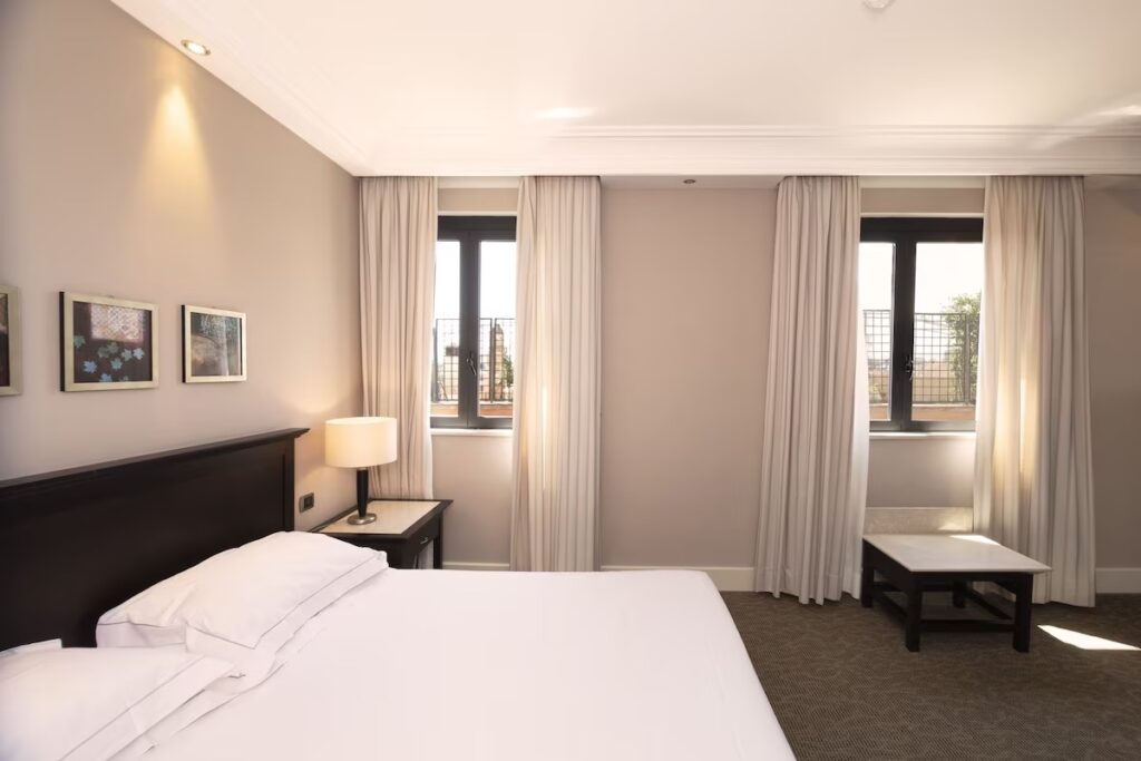 Hvor bør man bo på Sardinia? De 8 beste områdene og gode hoteller 17 Regina Margherita Hotel