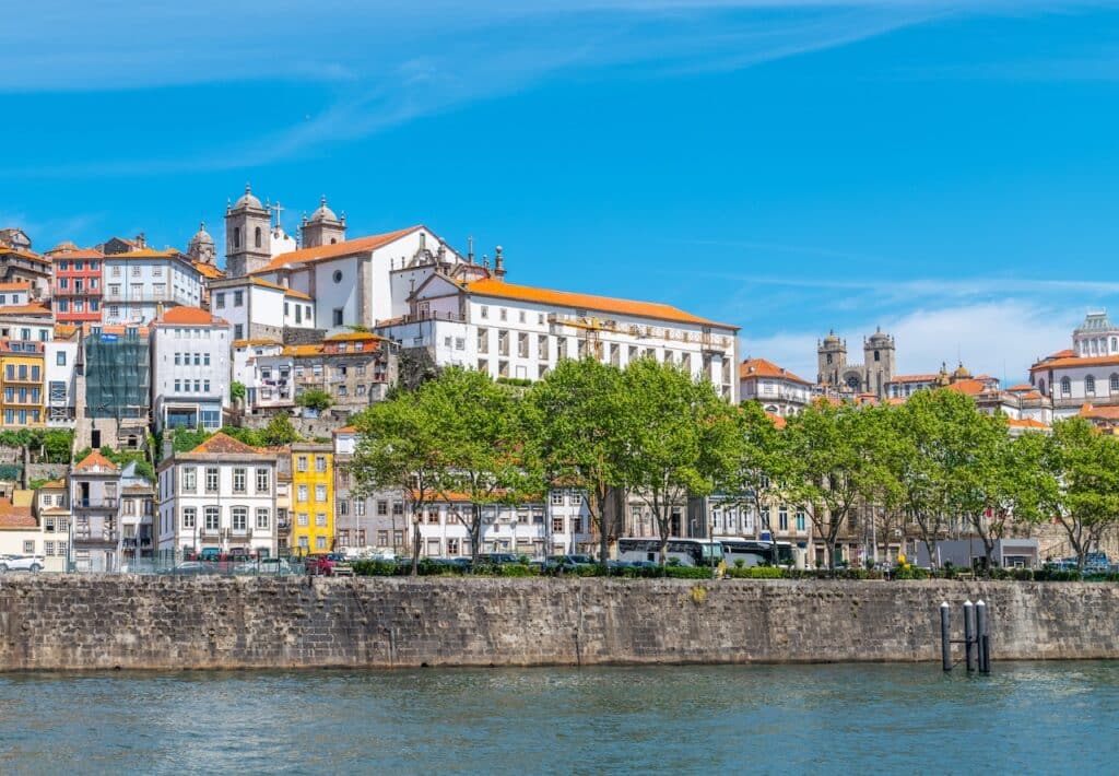 Hvor bør man bo i Porto? De 4 beste områdene og gode hoteller 3 Ribeira