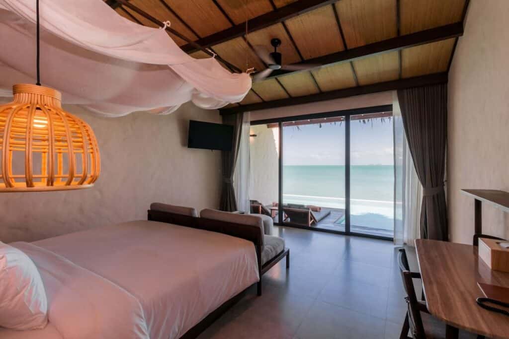 The Flow Samui Beach Resort rom