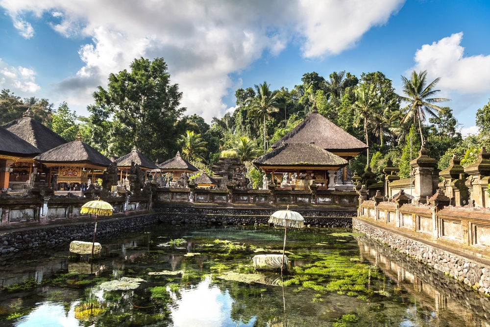 Severdigheter på Bali: De 17 beste tingene å se og gjøre 5 Basseng med hellig kildevann i Tirta Empul på Bali
