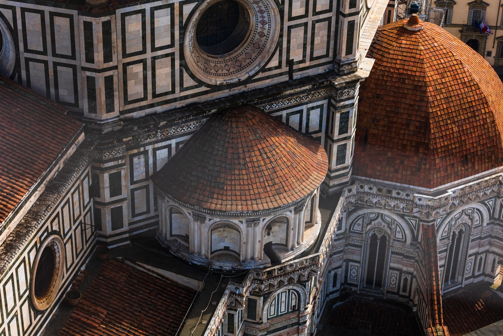 Severdigheter i Firenze: 20 ting å se og gjøre 2 Brunelleschis kuppel på domkirken i Firenze sett ovenfra