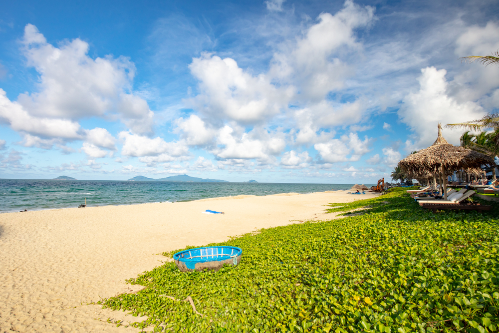 Den populære delen av An Bang Beach ved Hoi An