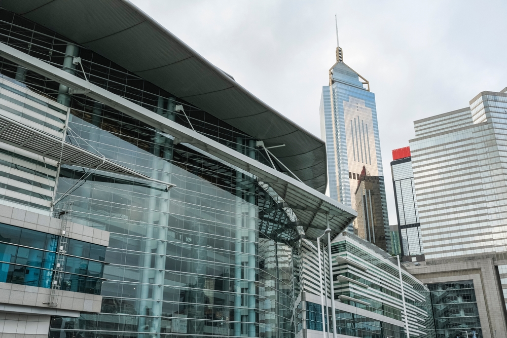 Hong Kong Convention and Exhibition Centre ved havnen i Wan Chai