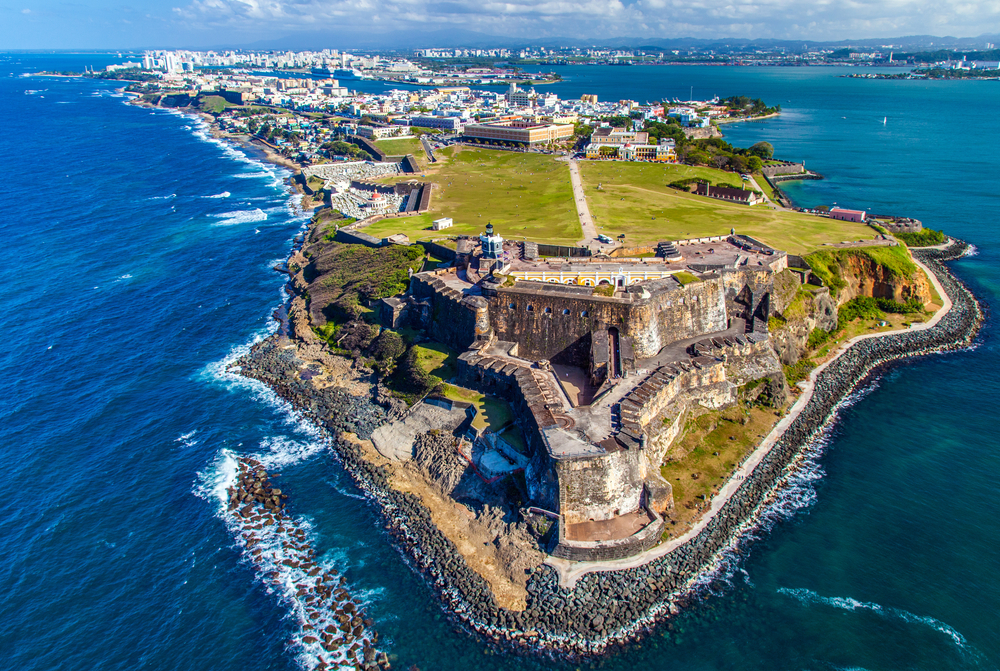 Festningen El Morro ved innseilingen til San Juan-bukten på Puerto Rico sett fra luften