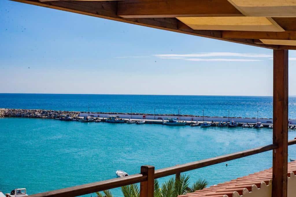 Hvor bør man bo på Samos? De 5 beste områdene & gode hoteller 10 Ireon på Samos