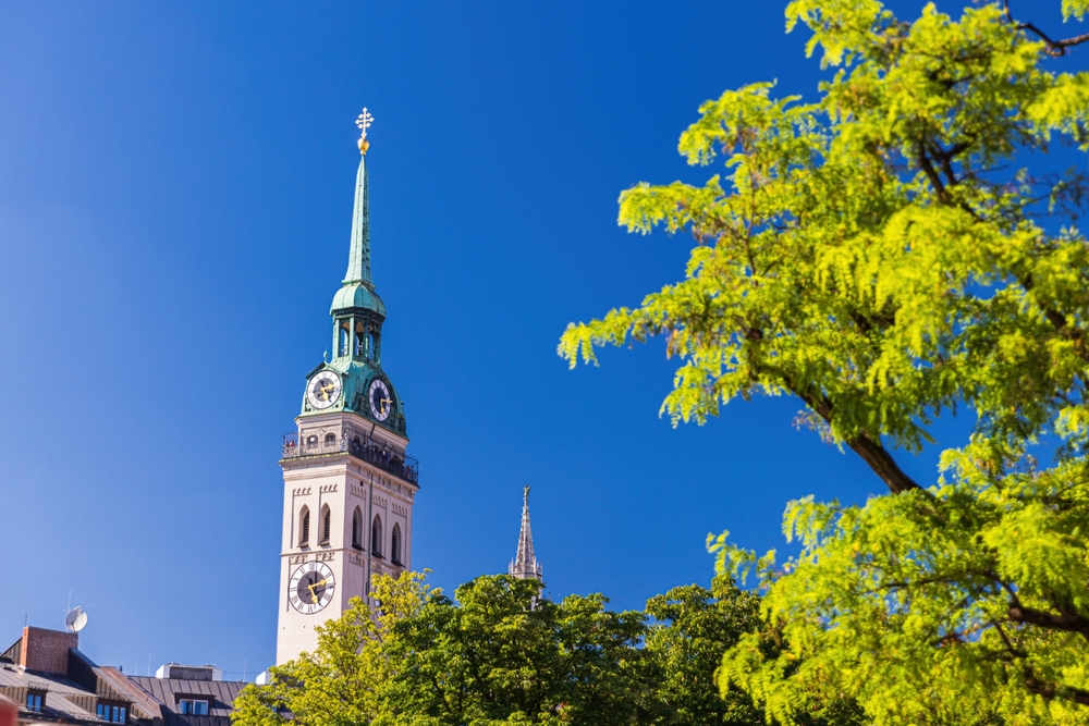 Severdigheter i München: de 18 beste tingene å se og gjøre 14 Kirken Alter Peter i München