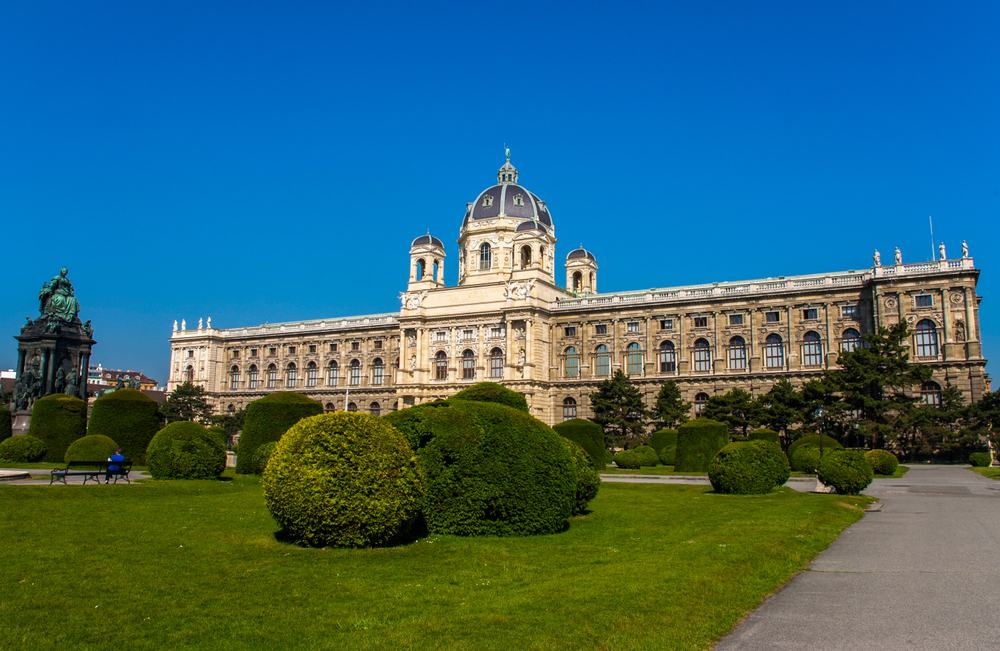 Severdigheter i Wien: 20 ting å se og gjøre 8 Kunsthistorisches Museum ved Maria-Theresien-Platz i Wien