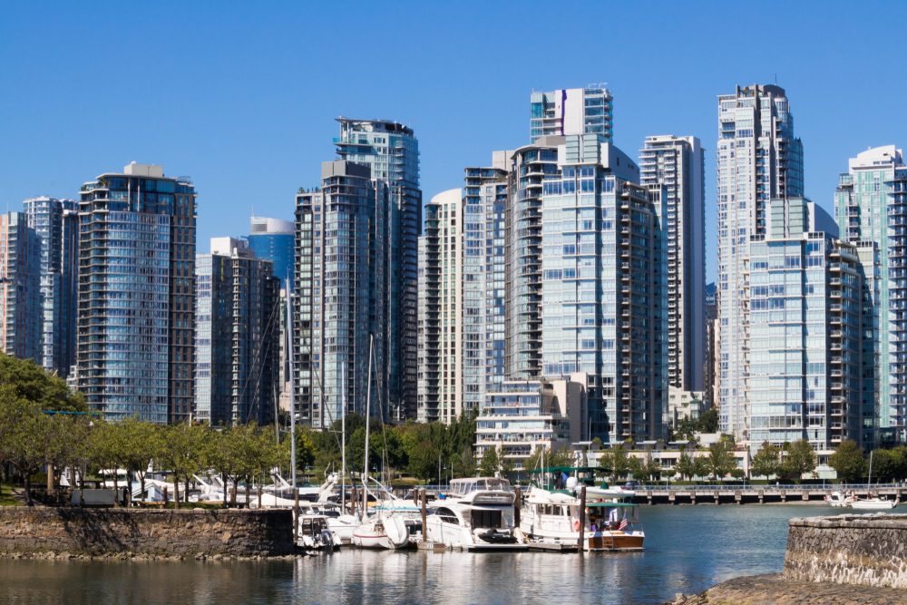 Marinaen i Yaletown sett fra seawall-stien i Vancouver