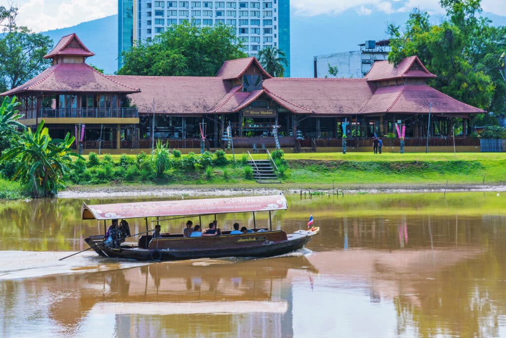 Riverside i Chiang Mai