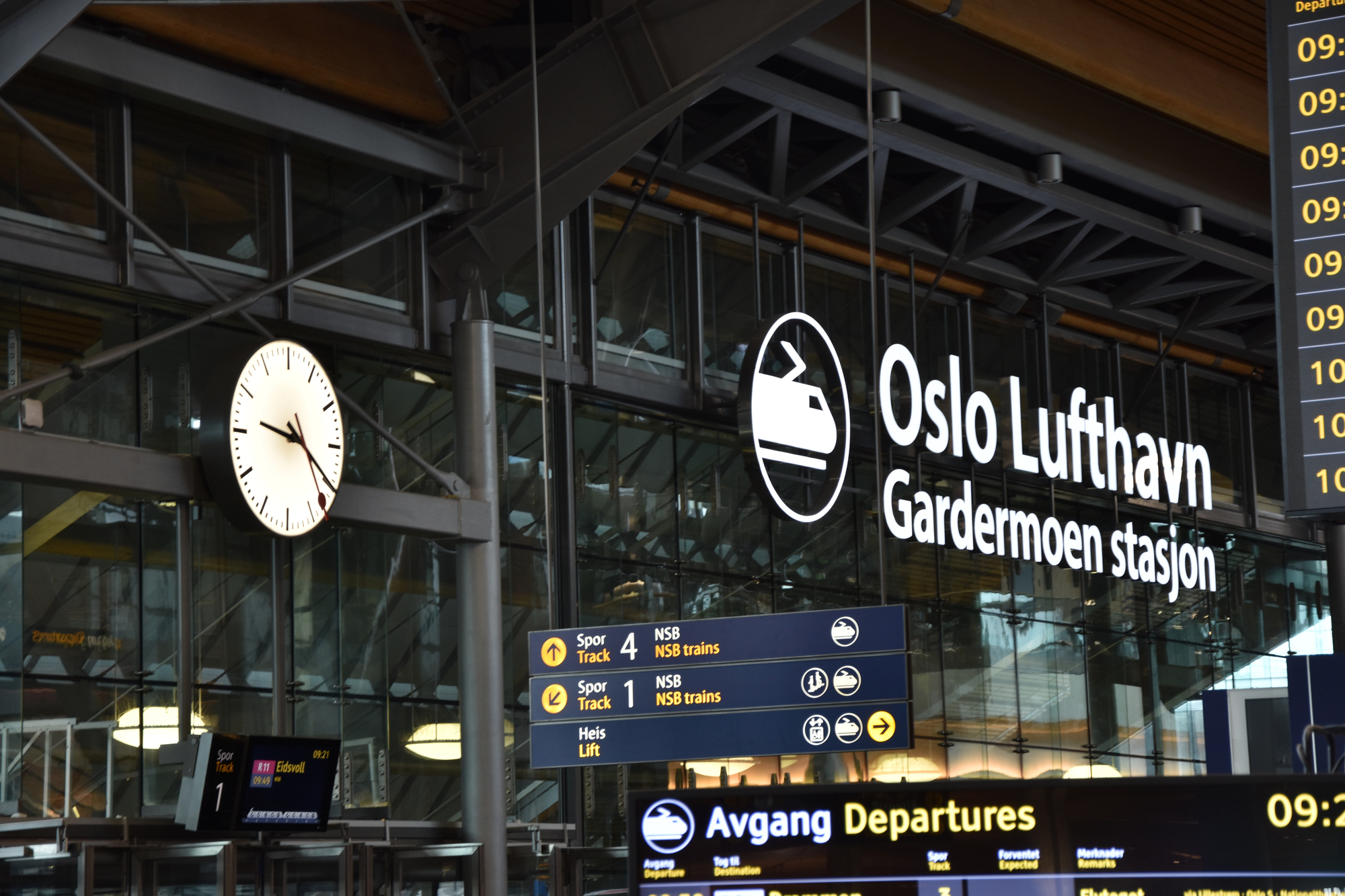 Togstasjonen på Oslo lufthavn Gardermoen