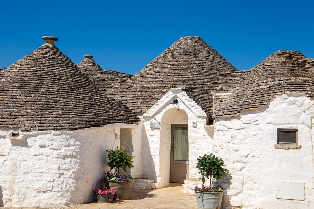 Trulli-hus med kjegleformede tak i Alberobello