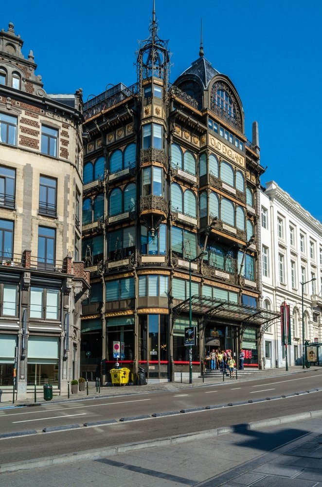 Severdigheter i Brussel: 18 ting å gjøre, fra Grand Place og Atomium til sjokolade og øl 7 Art nouveau-bygningen Old England med Musikkinstrumentmuseet MIM i Brussel