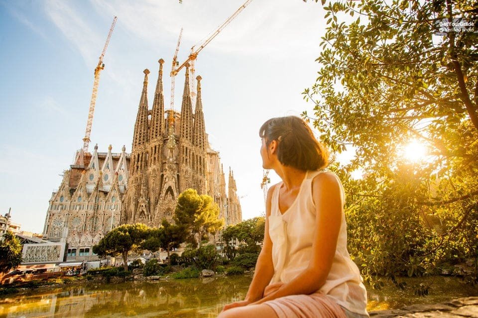 Hvor bør man bo i Spania? De 14 beste områdene & gode hoteller 3 Basilikaen Sagrada Família i Barcelona
