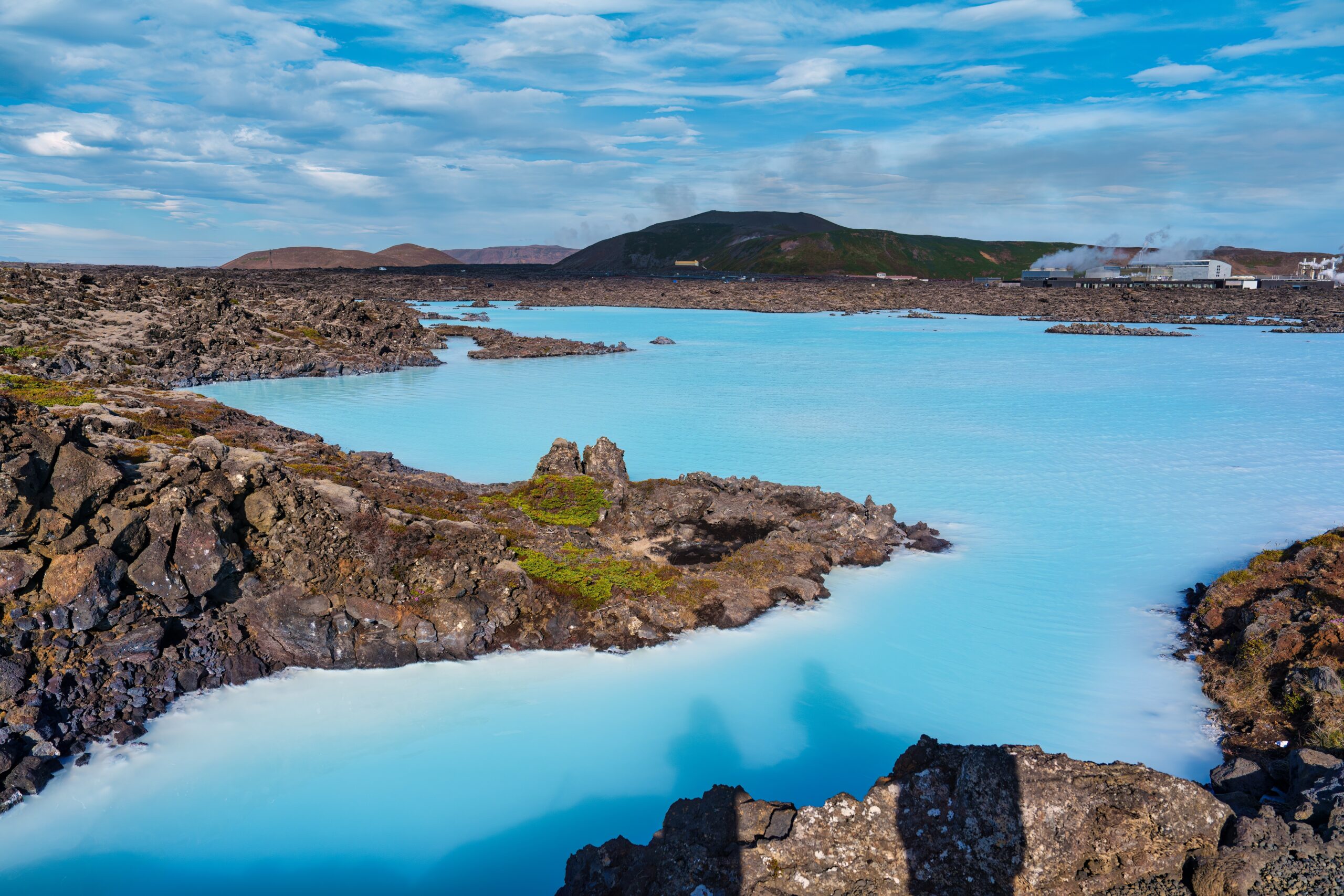 Blue Lagoon mellom lavaklipper