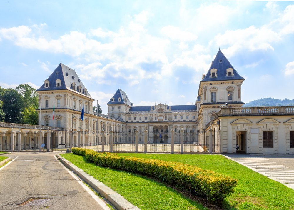 Hvor bør man bo i Torino? De 6 beste områdene & gode hoteller 3 Castello del Valentino i Parco del Valentino ved San Salvario i Torino