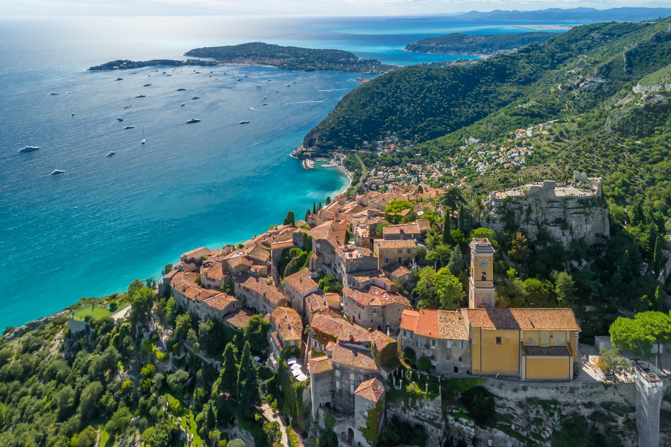Severdigheter i Nice: de 17 beste tingene å se og gjøre 16 Middelalderlandsbyen Èze sett fra lufta