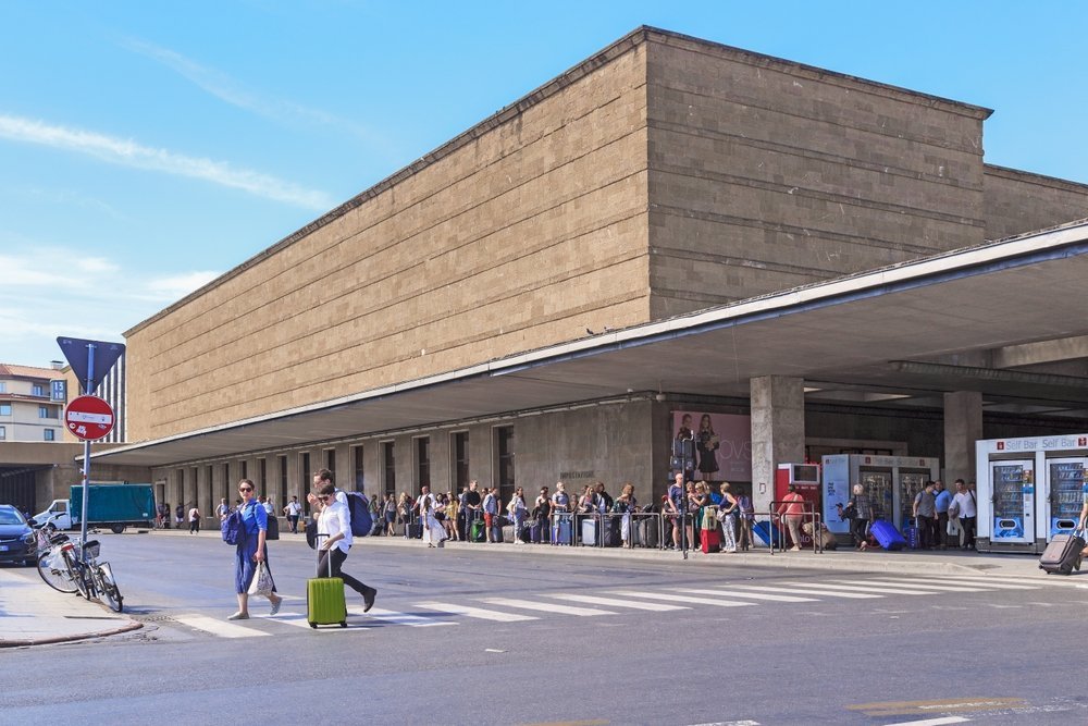 Firenze Santa Maria Novella, der nattbussen fra Pisa lufthavn stopper